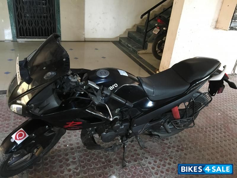 Black Hero Karizma R