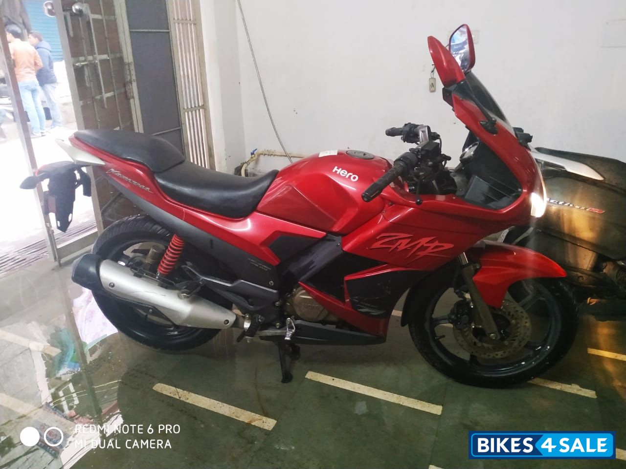 Red Hero Karizma ZMR Red Hero Karizma ZMR