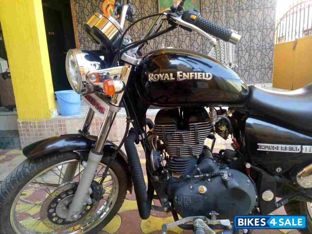 Royal Enfield Thunderbird 350 Royal Enfield Thunderbird 350