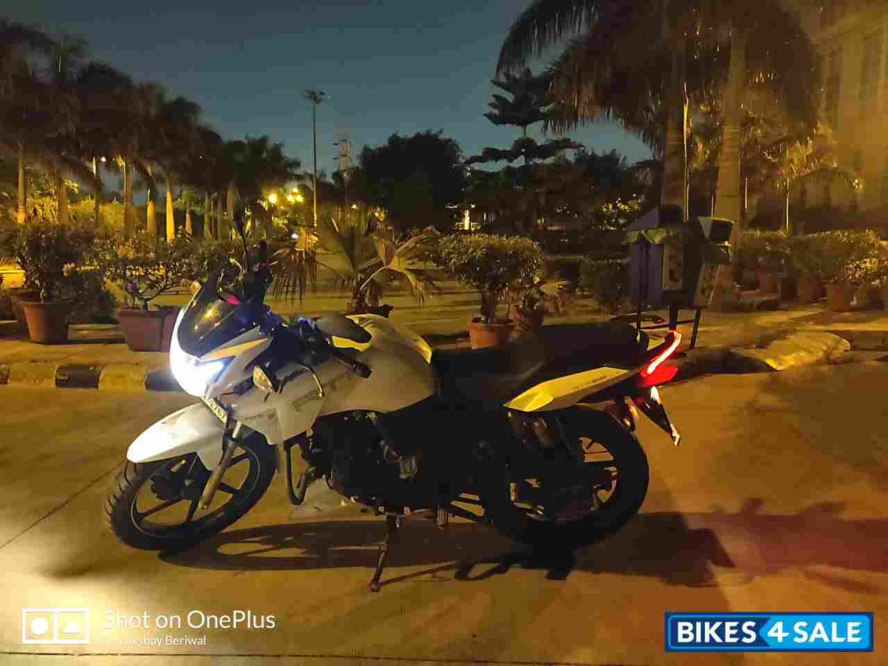 TVS Apache RTR 180 ABS