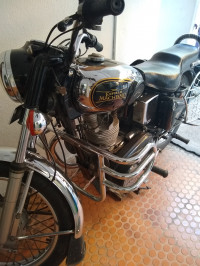 Royal Enfield Bullet Machismo 350 Old