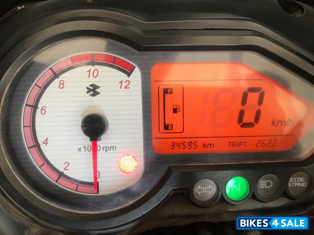 Black Bajaj Pulsar 180 DTSi Black Bajaj Pulsar 180 DTSi