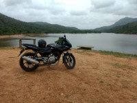 Black Bajaj Pulsar 220 DTSFi