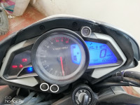 White Bajaj Pulsar 200 NS