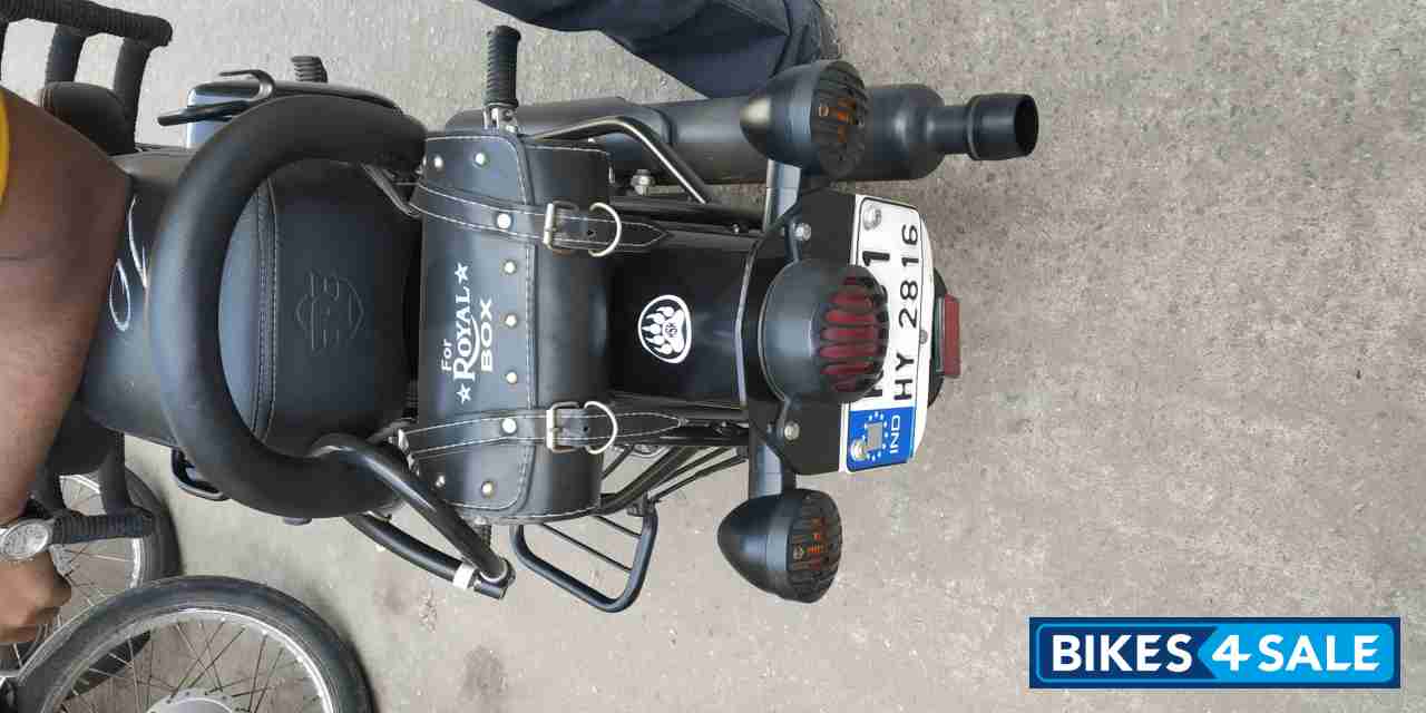 Royal Enfield Classic Stealth Black