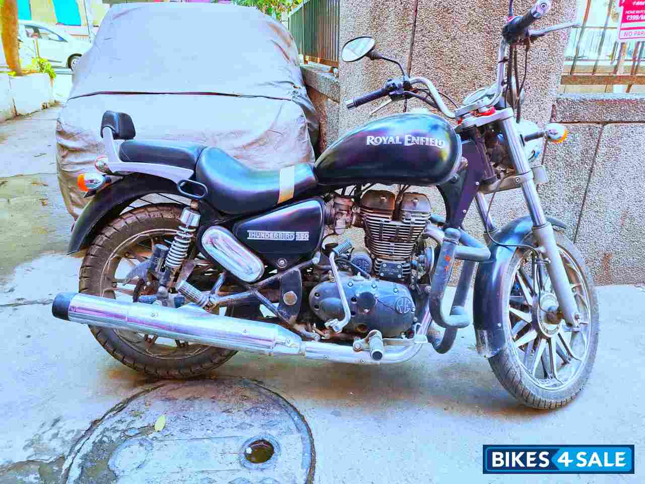 Matte Black Royal Enfield Thunderbird TwinSpark 350