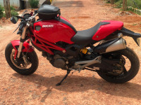Ducati Monster 795