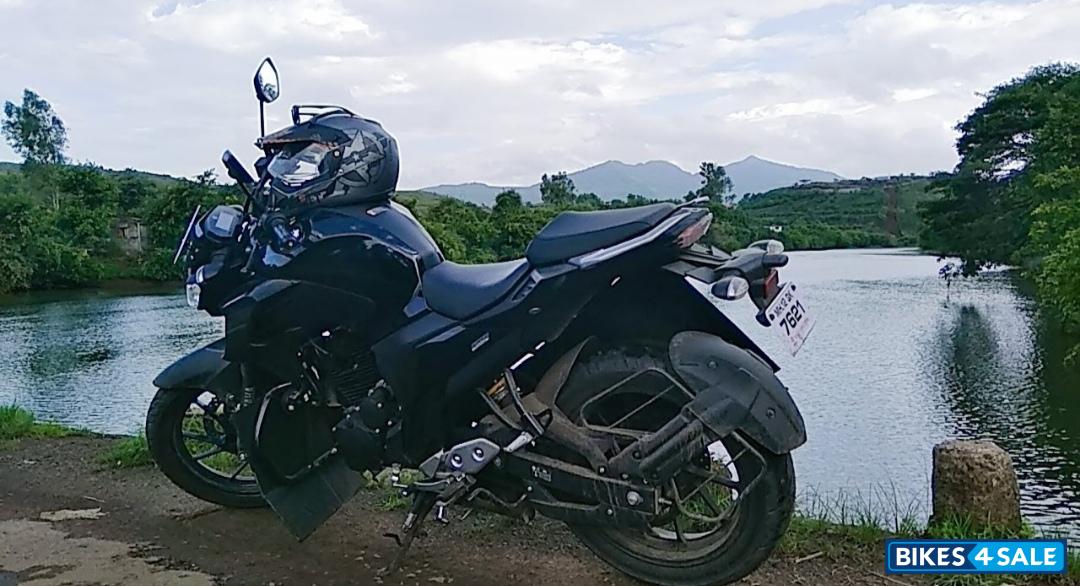 Yamaha FZ25
