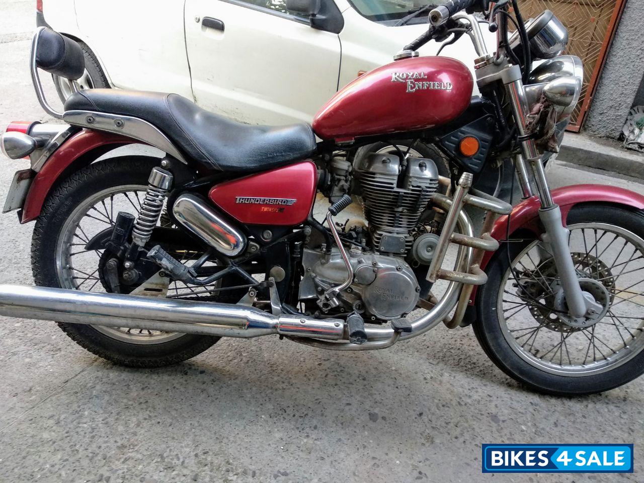 Red Royal Enfield Thunderbird TwinSpark 350