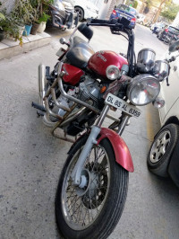 Red Royal Enfield Thunderbird TwinSpark 350