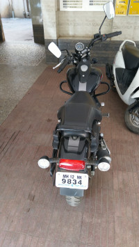 Black Bajaj Avenger Street 220