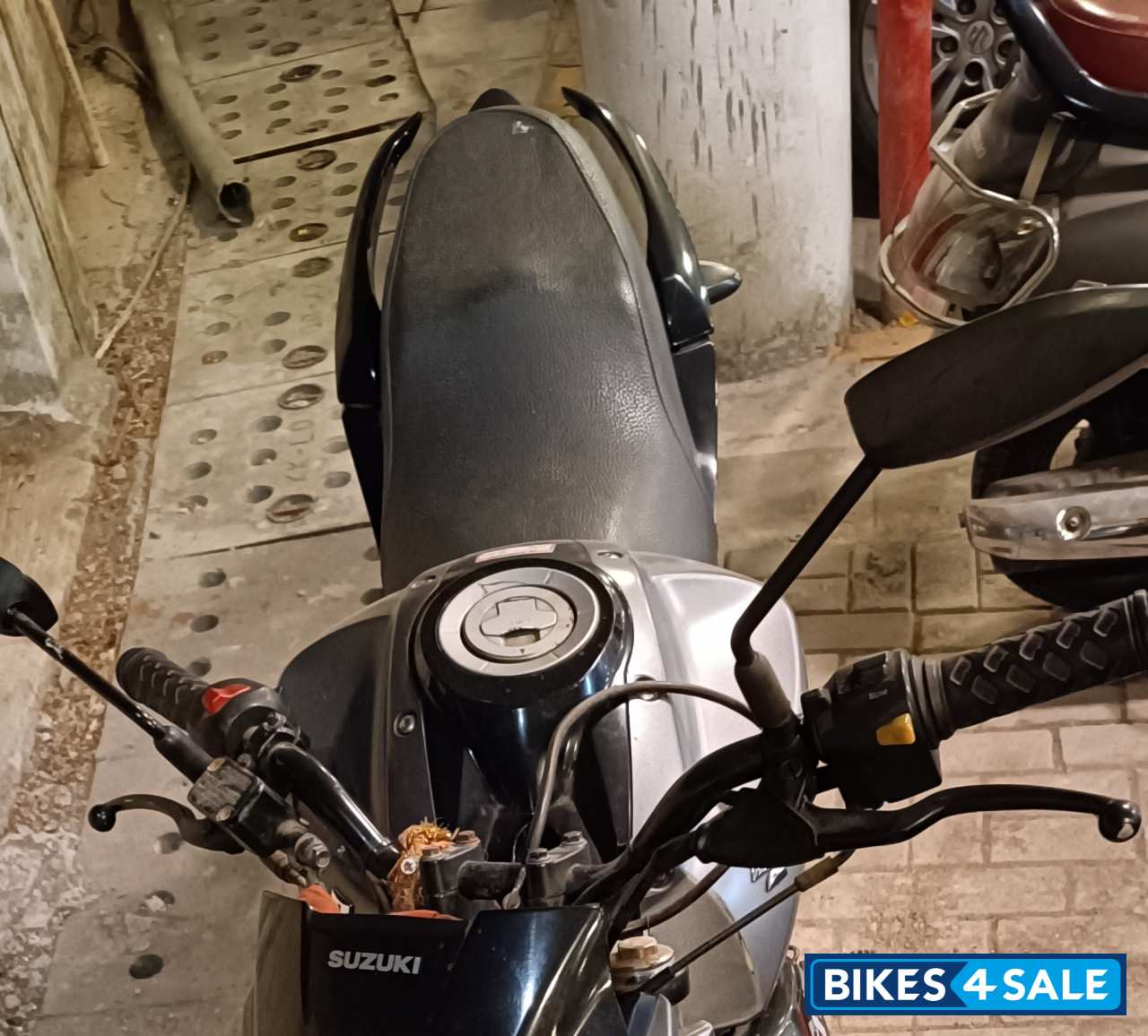 Matte Grey Suzuki Gixxer SP