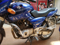 Blue Bajaj Pulsar 180 DTSi