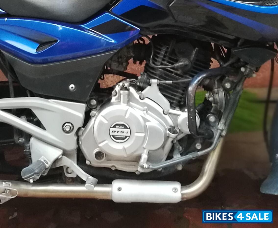 Blue Black Bajaj Pulsar 220F