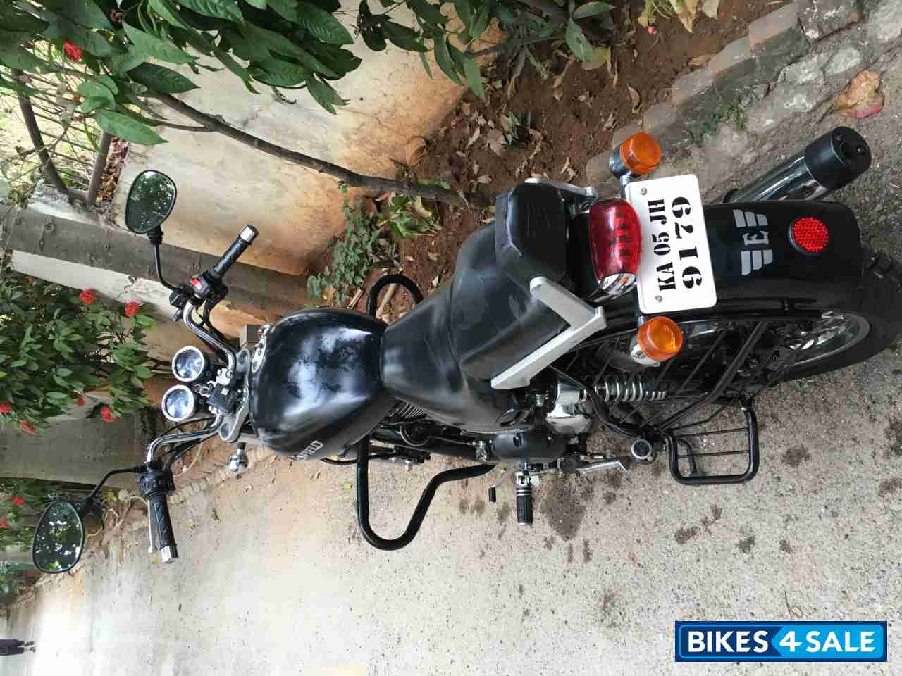 Stone Black Royal Enfield Thunderbird 500