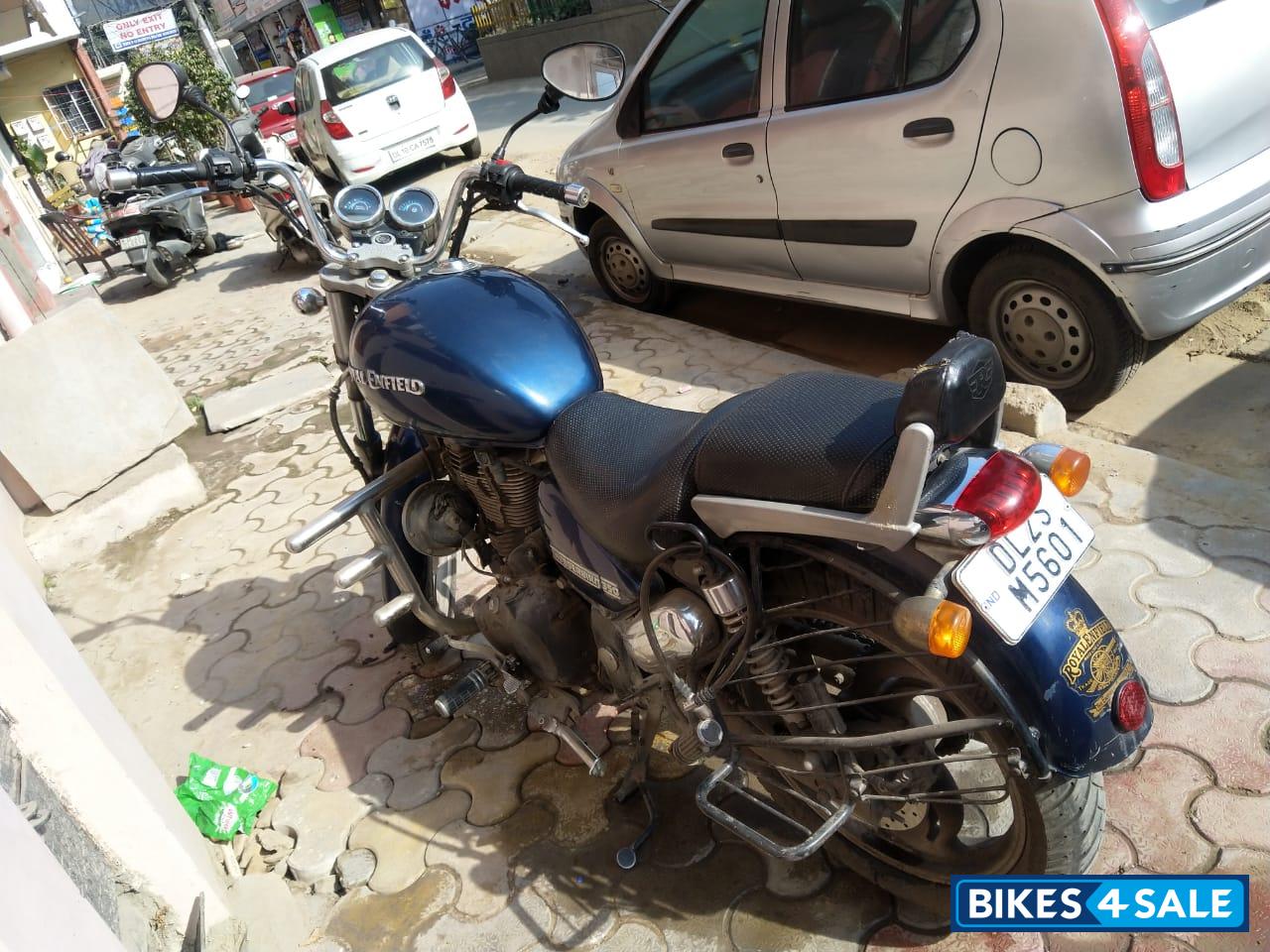 Blue Royal Enfield Thunderbird 350