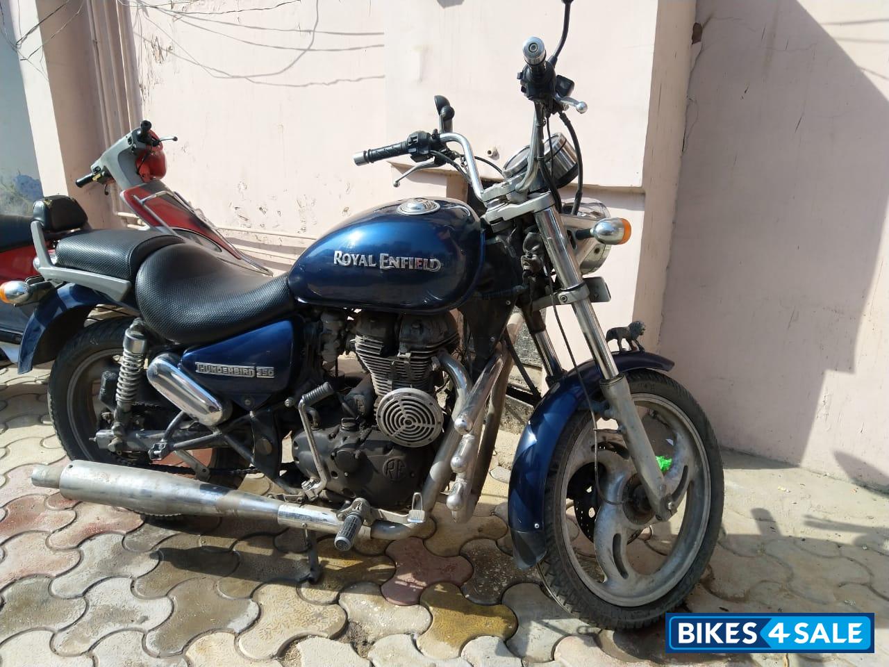 Blue Royal Enfield Thunderbird 350