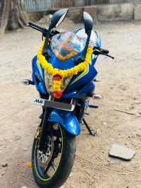 Blue Suzuki Gixxer SF