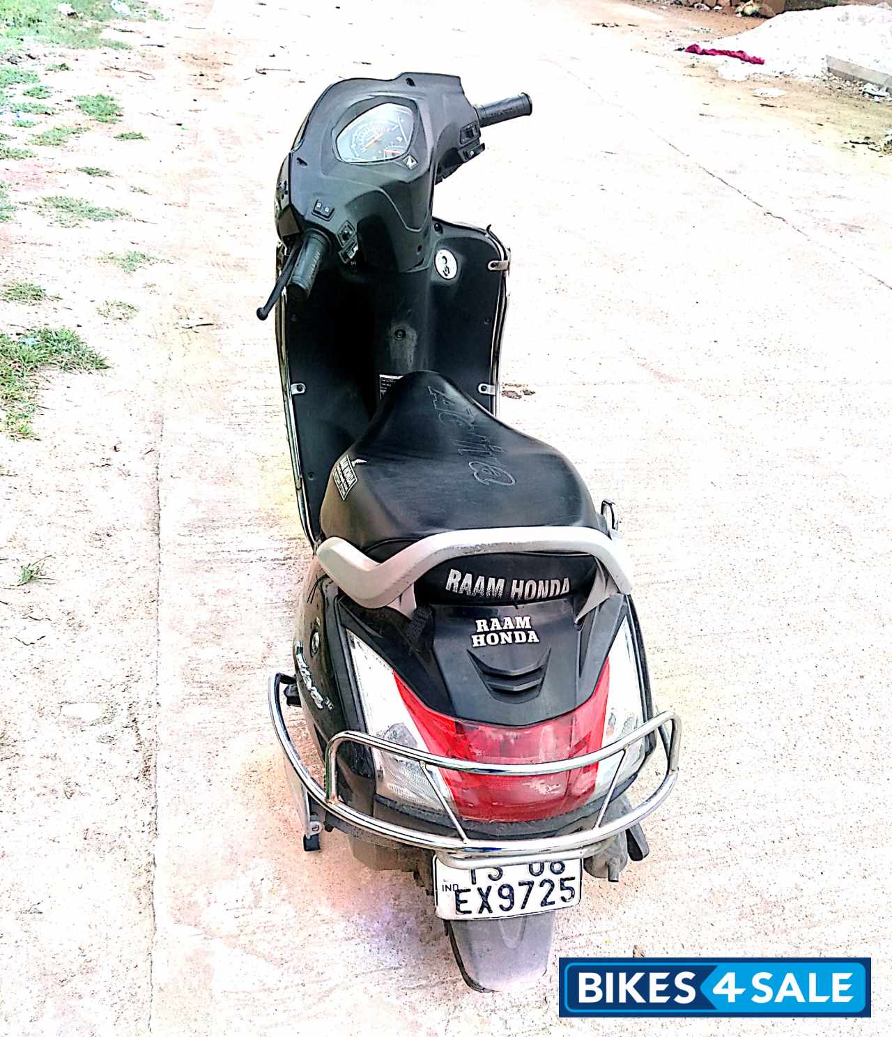 Black Honda Activa 3G