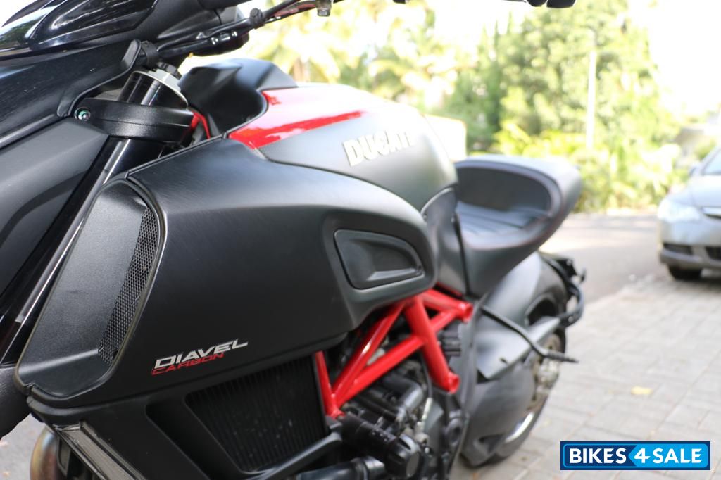 Ducati Diavel Carbon