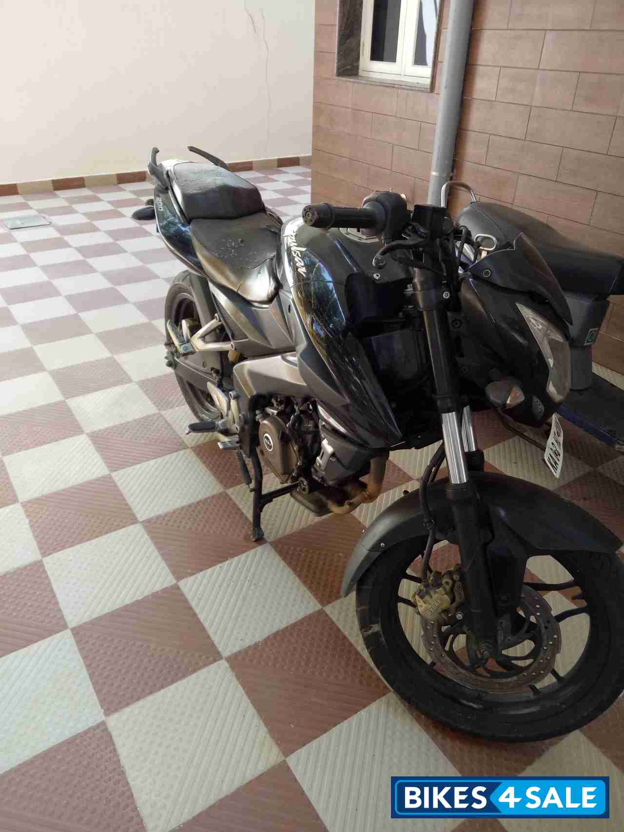 Bajaj Pulsar 200 NS
