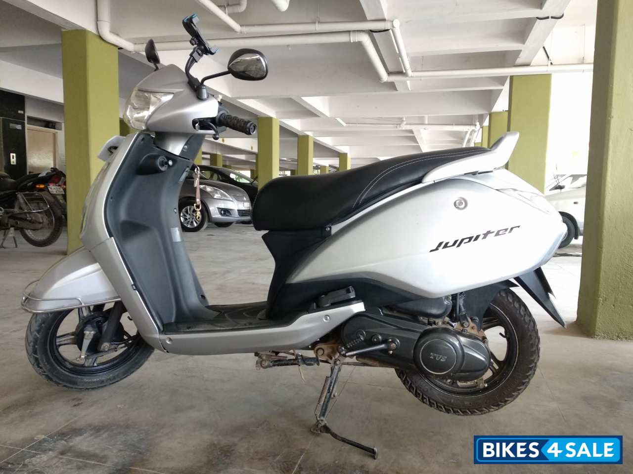 Used 2015 model TVS Jupiter for sale in Bangalore. ID 205663. Silver