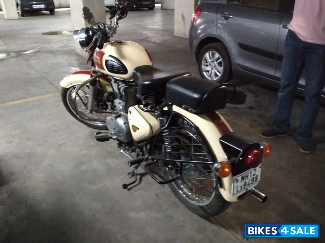 Tan Royal Enfield Classic 500