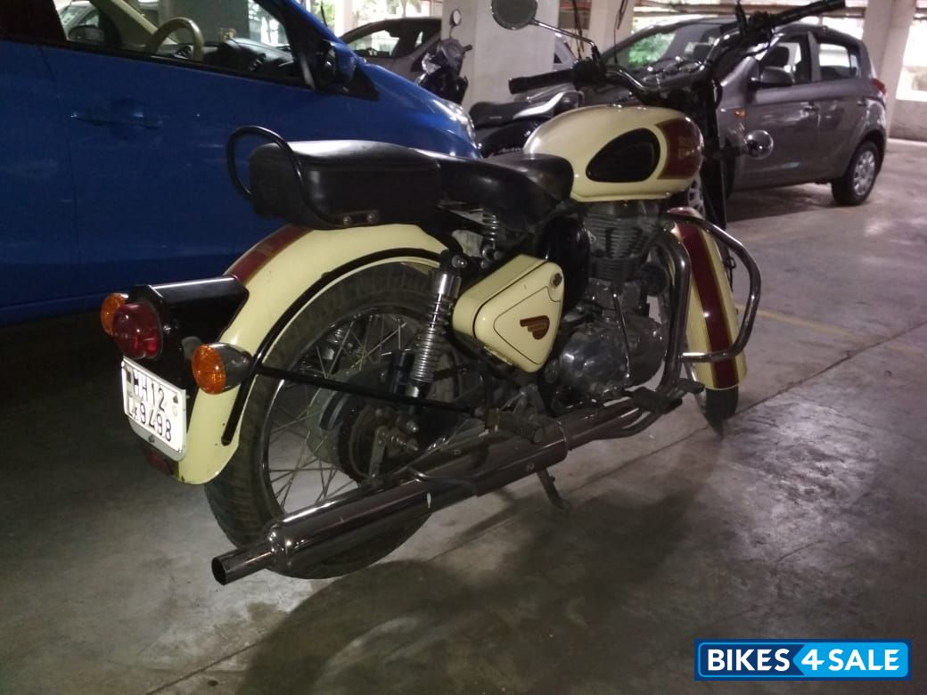 Tan Royal Enfield Classic 500