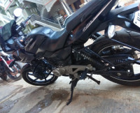 Bajaj Pulsar 220F