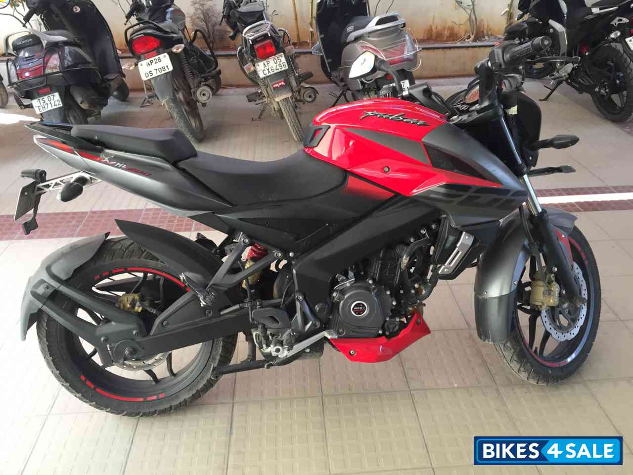 Bajaj Pulsar 200 NS