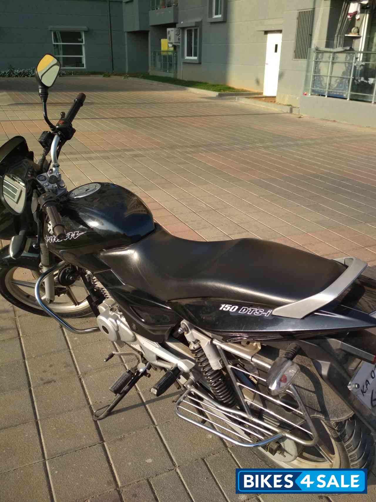 Black Bajaj Pulsar 150 DTSi