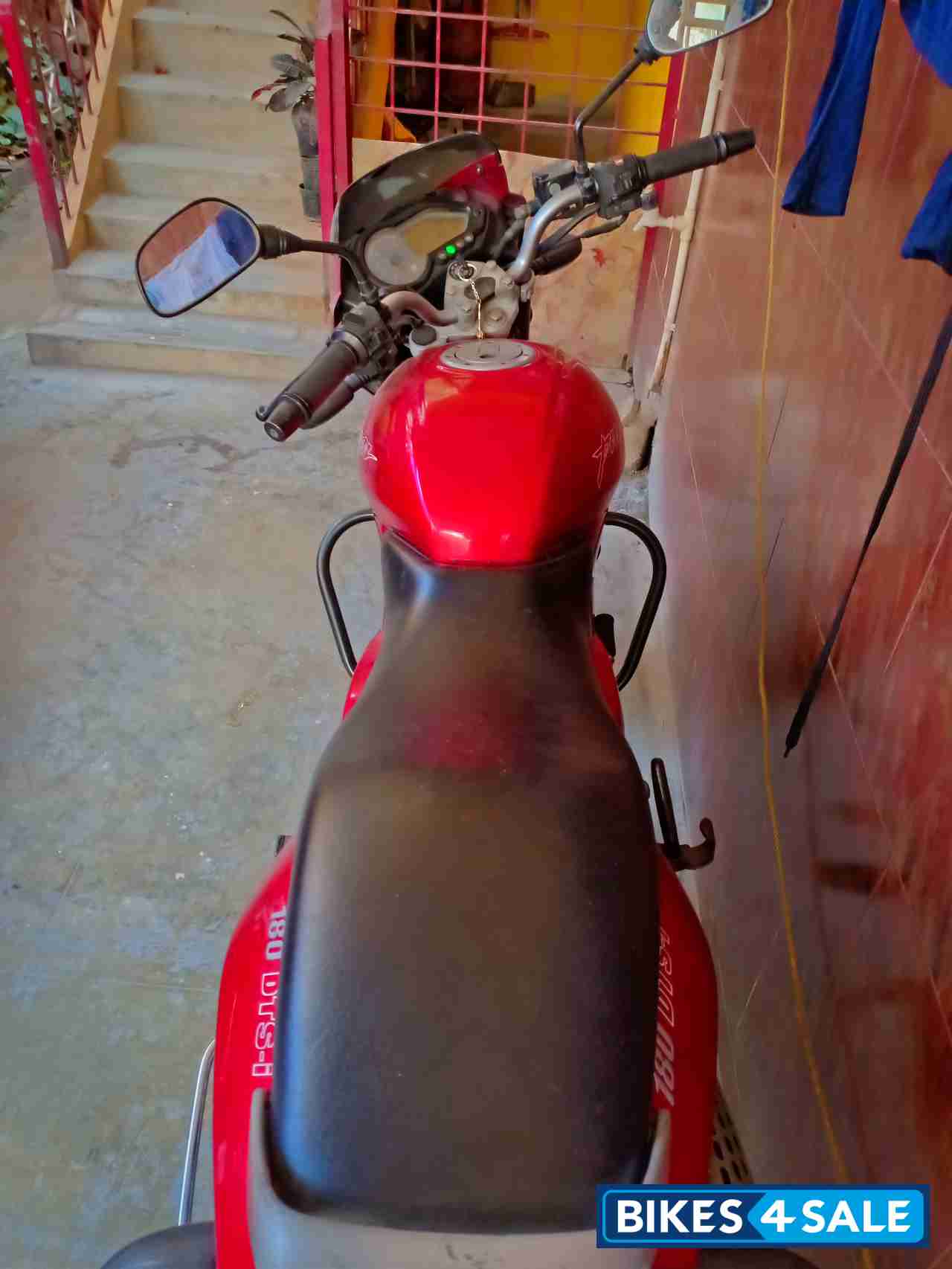 Bajaj Pulsar 180 DTSi Bajaj Pulsar 180 DTSi