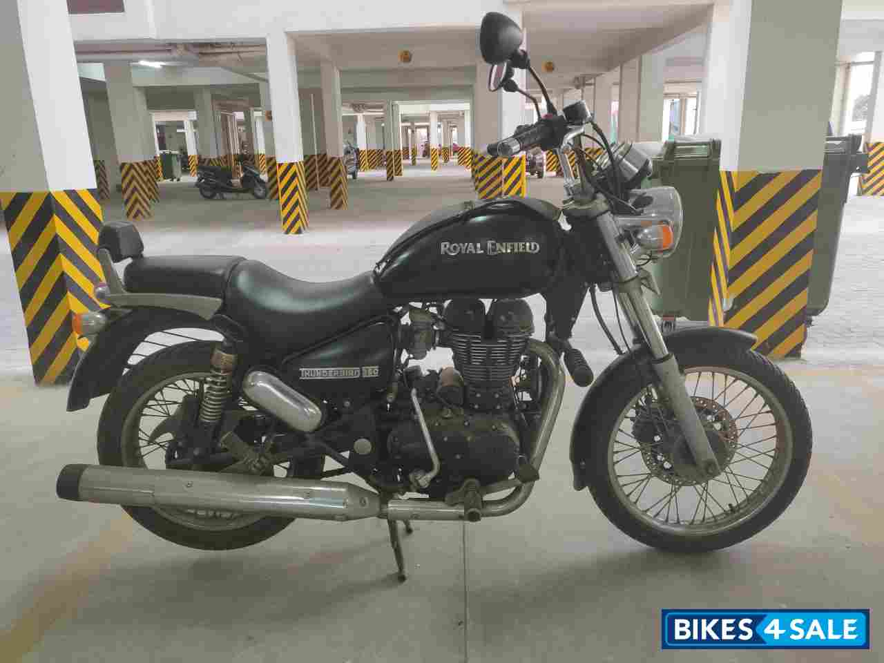 Royal Enfield Thunderbird 350 Royal Enfield Thunderbird 350
