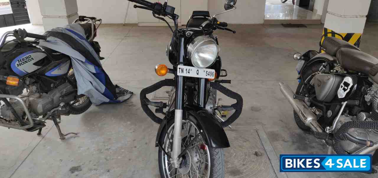 Black Royal Enfield Bullet Standard 500