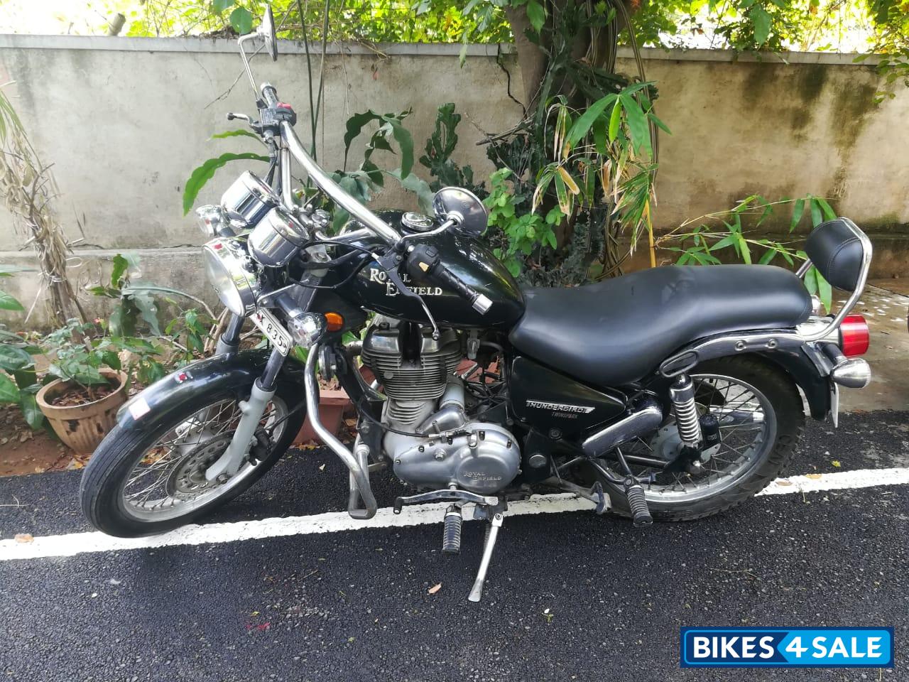 Royal Enfield Bullet 350 Twinspark Royal Enfield Bullet 350 Twinspark