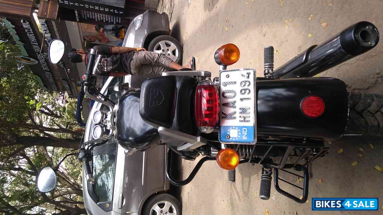 Matt/stone Black Royal Enfield Thunderbird 350 Matt/stone Black Royal Enfield Thunderbird 350