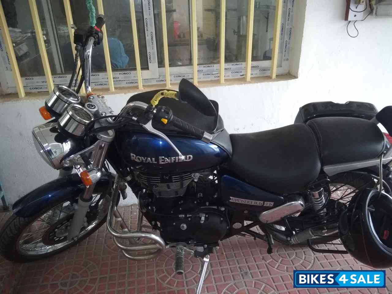 Blue Royal Enfield Thunderbird 350