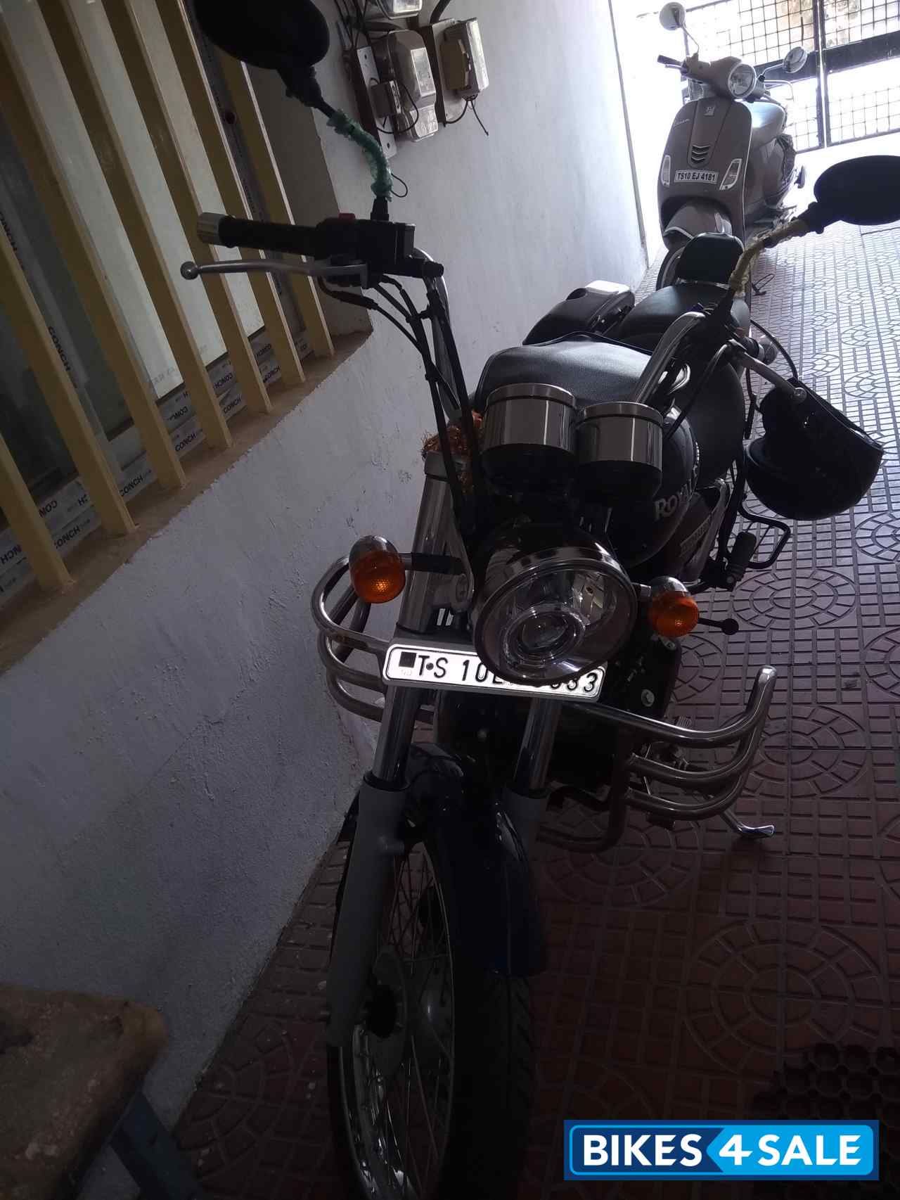 Blue Royal Enfield Thunderbird 350