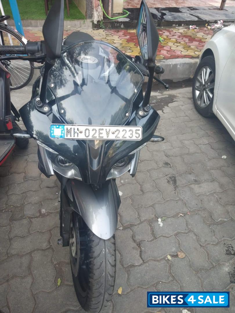 Bajaj Pulsar RS 200 ABS