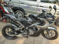 Bajaj Pulsar RS 200 ABS