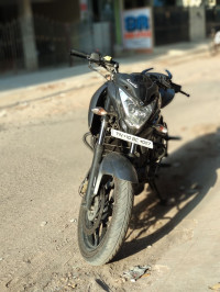 Black Bajaj Pulsar 200 NS ABS