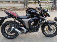 Black Suzuki Gixxer 150
