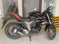 Black Suzuki Gixxer 150