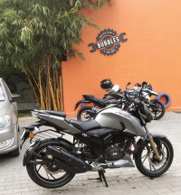 TVS Apache RTR 200 4V