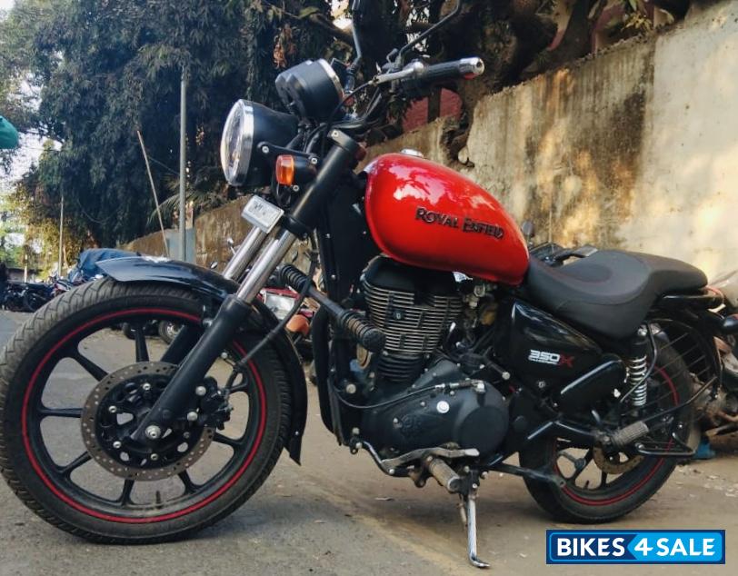 Red Royal Enfield Thunderbird X 350