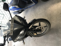 Black Yamaha YZF R15