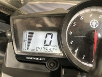 Black Yamaha YZF R15