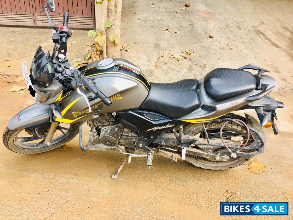 Grey TVS Apache RTR 200 4V Race Edition 2.0