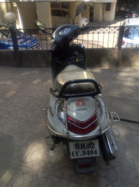 White Suzuki Access 125