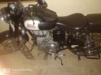 Black Royal Enfield Classic 350